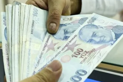 EMEKLİ BAYRAM İKRAMİYESİ 4 BİN TL’YE YÜKSELTİLDİ: MECLİS ONAYLADI