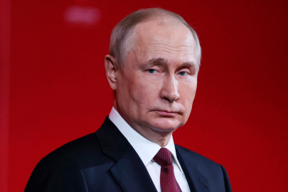 PUTIN’DEN UKRAYNA’YA GEÇİCİ YÖNETİM ÖNERİSİ